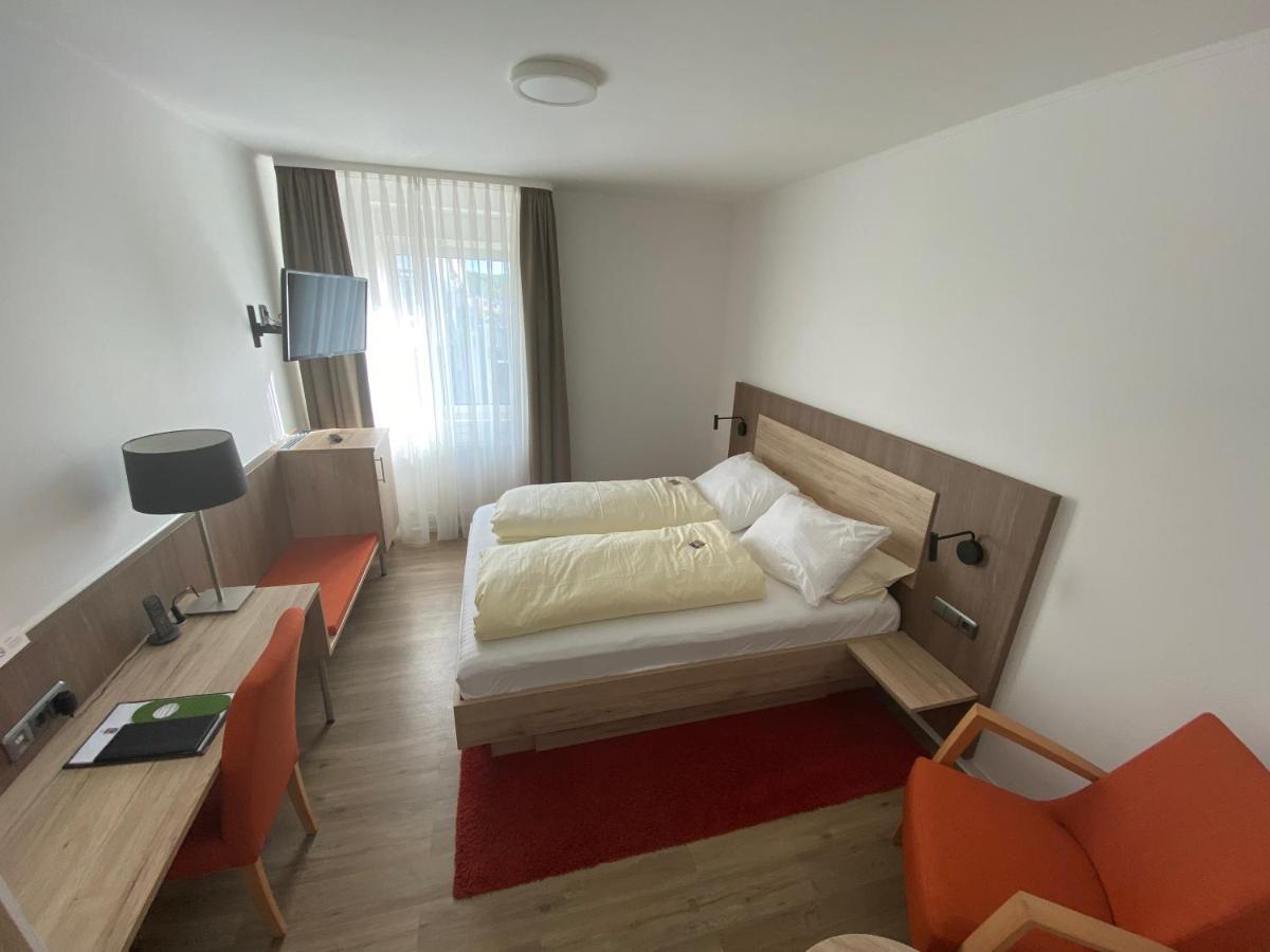 Hotel Am Schloss Darmstaedter Hof Бад Хомбург фор дер Хьое Екстериор снимка